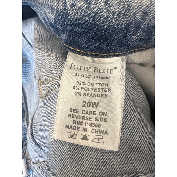 Judy Blue Plus size 20W skinny fit light wash Jean distressed - Picture 8 of 8